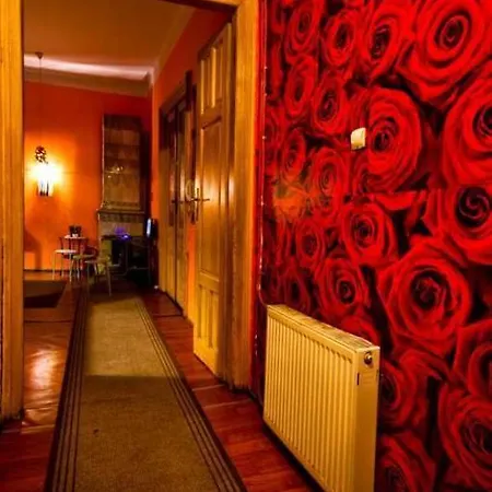 Ars Rooms Homestay *